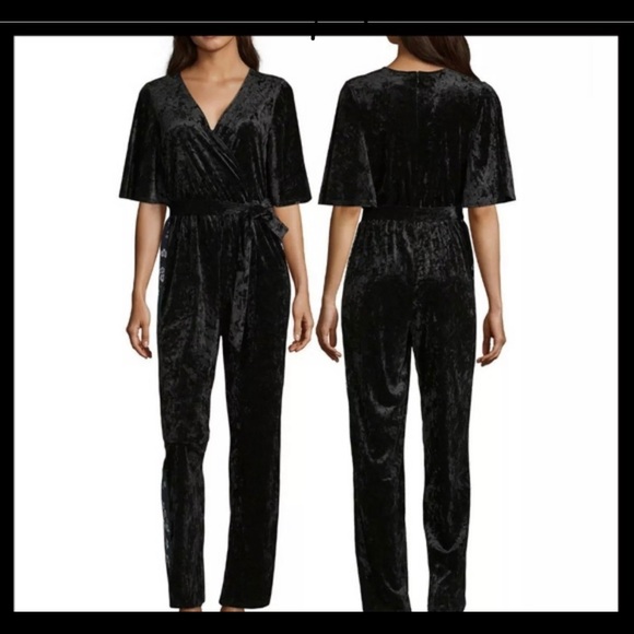 Disney Pants - Disney princess xl jumpsuit